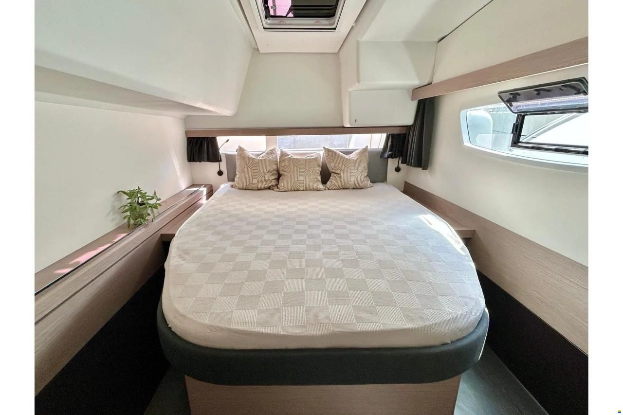 Fountaine Pajot Isla 40