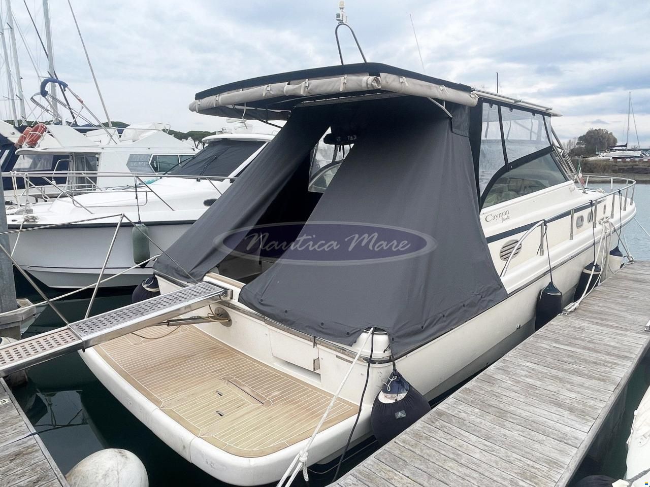 Cayman 40 W.A.