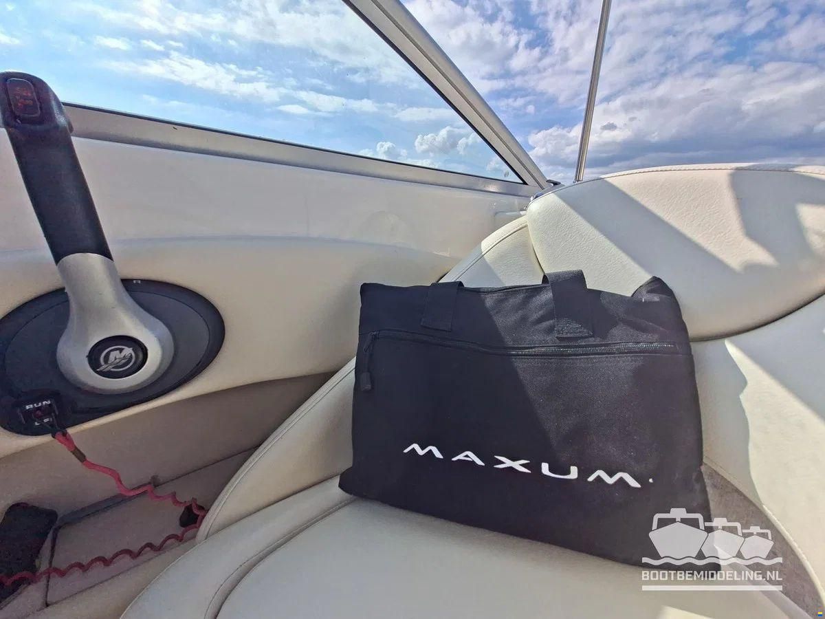 Maxum SR3