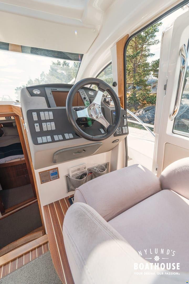 Nimbus 365 Coupe