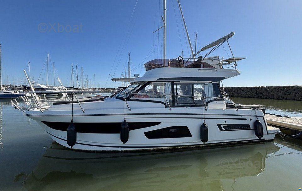 Jeanneau MERRY FISHER 1095 FLY