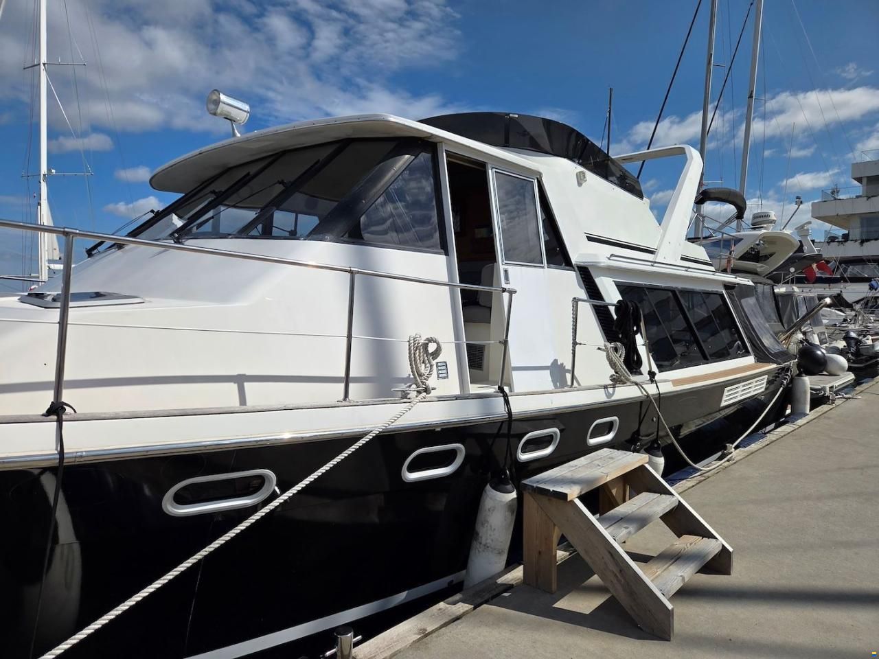 Bayliner 4588 Pilothouse