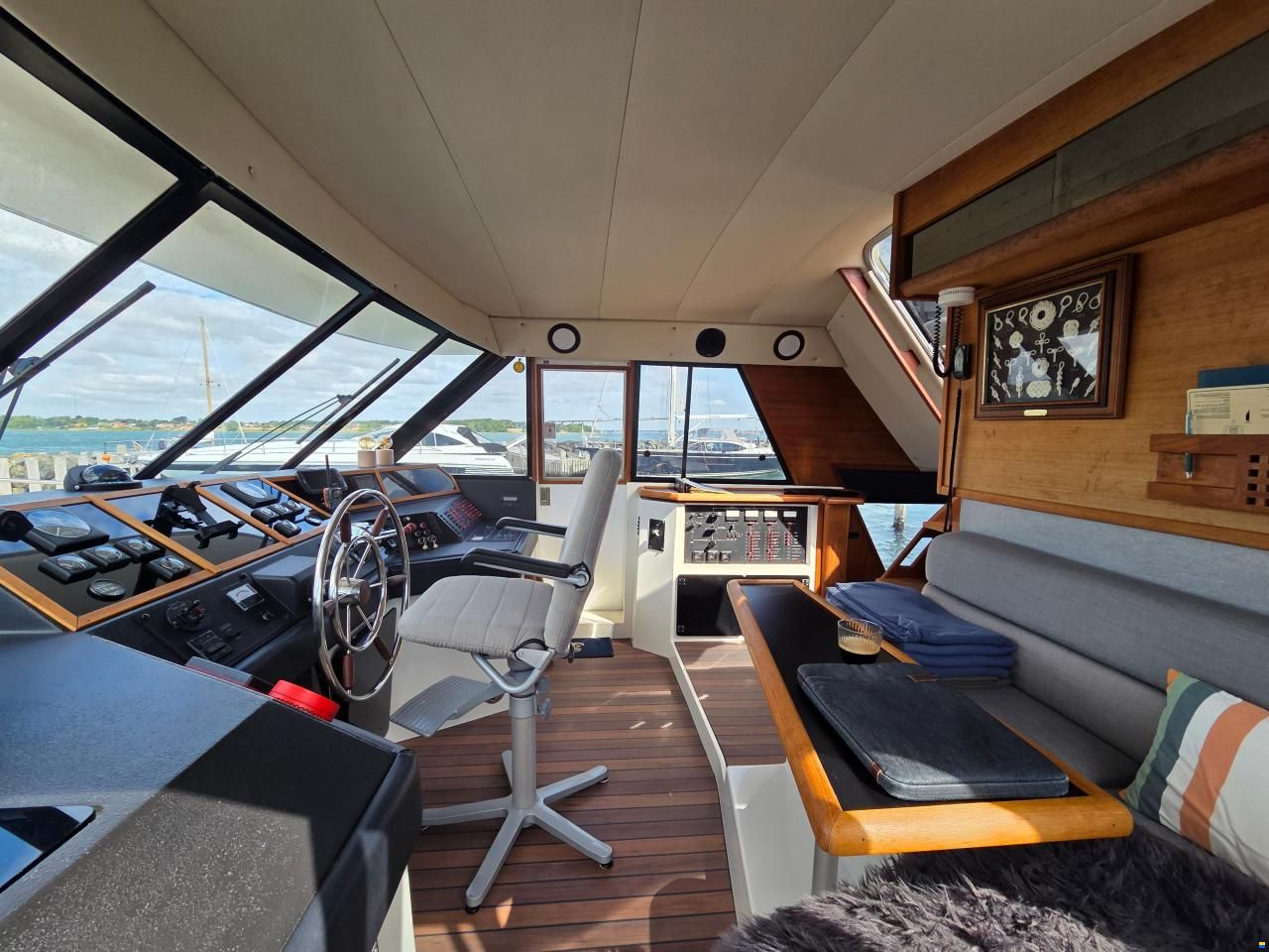 Bayliner 4588 Pilothouse