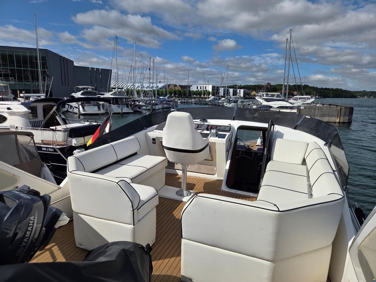Bayliner 4588 Pilothouse