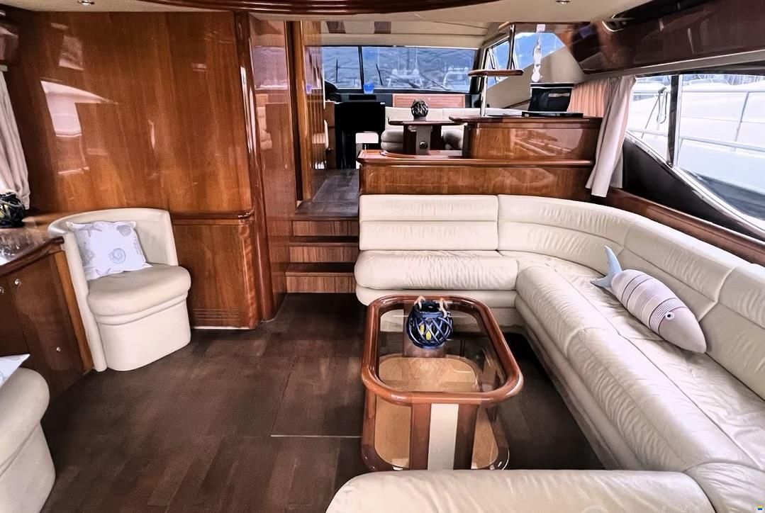 Ferretti 680