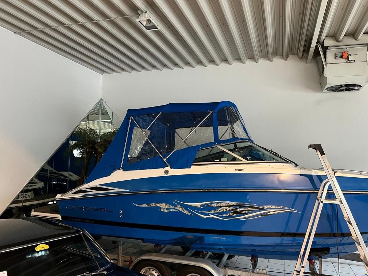Regal 2220 FASDECK