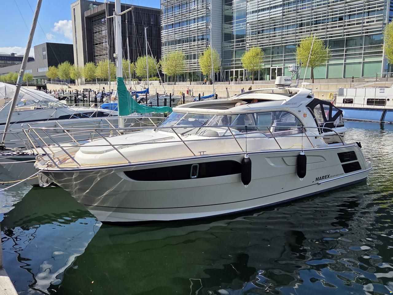 Marex 320 aft Cabin Cruiser