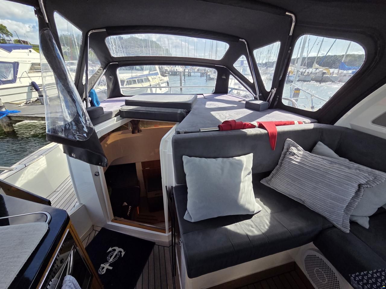 Marex 320 aft Cabin Cruiser