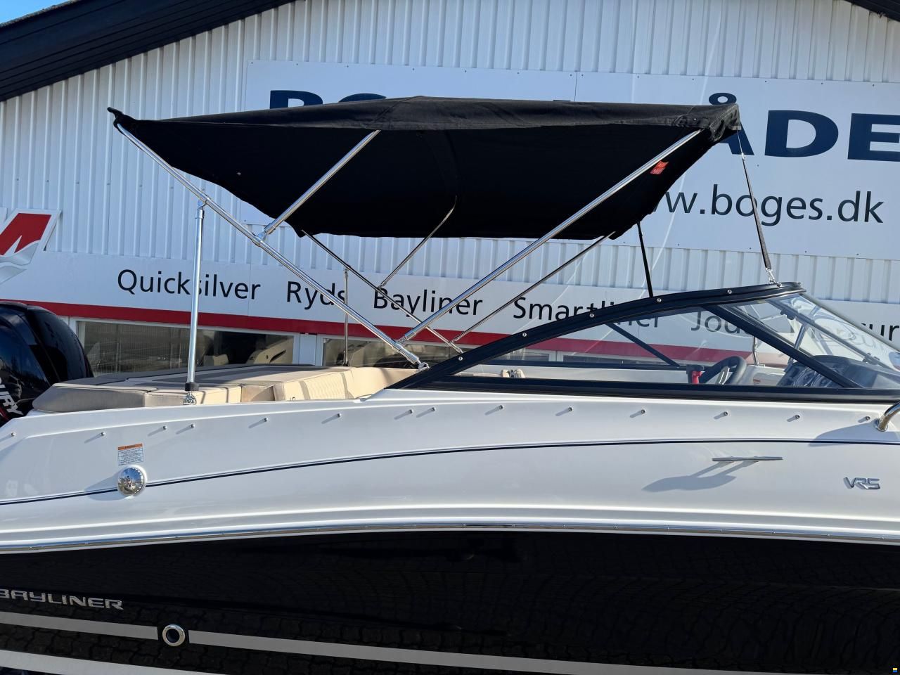 Bayliner VR5 Cuddy med Mercury F200 XL-E