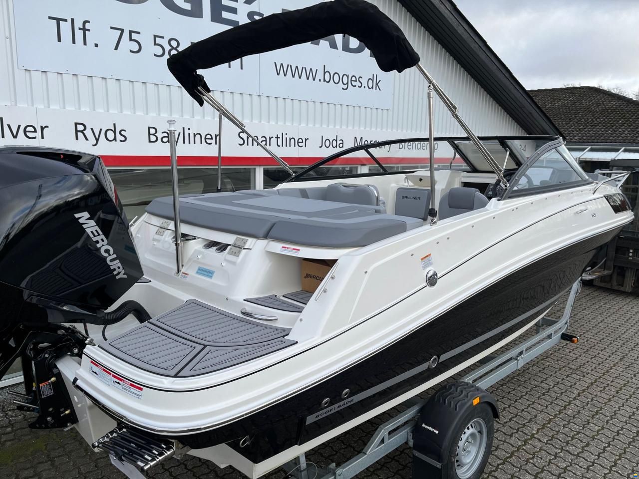 Bayliner VR5 Cuddy med Mercury F200 XL-E