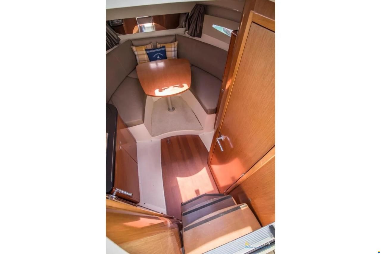 Jeanneau Leader 8