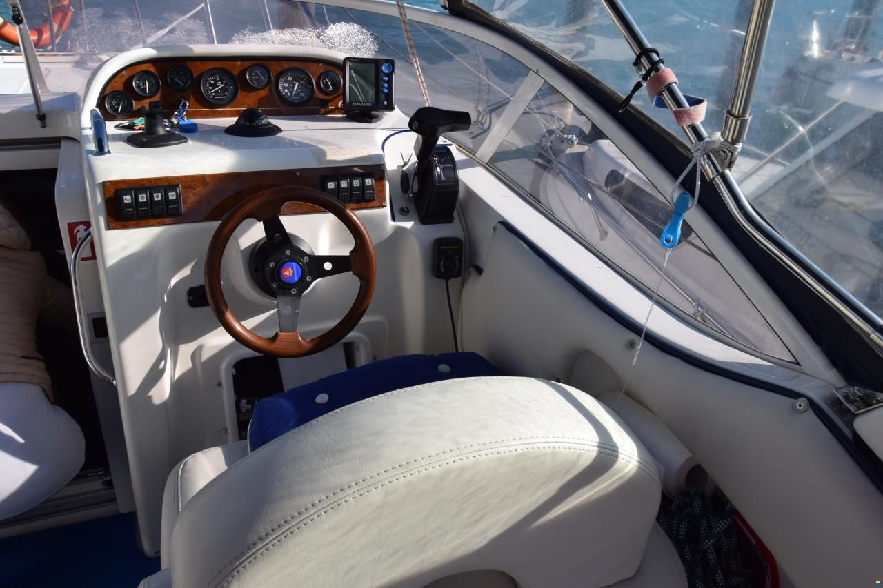 Coverline 710 Cabin