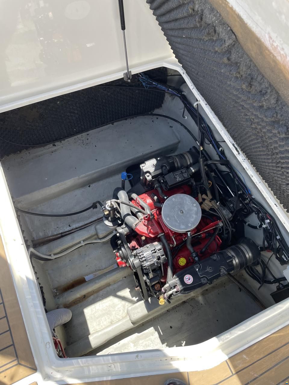 Coverline 710 Cabin