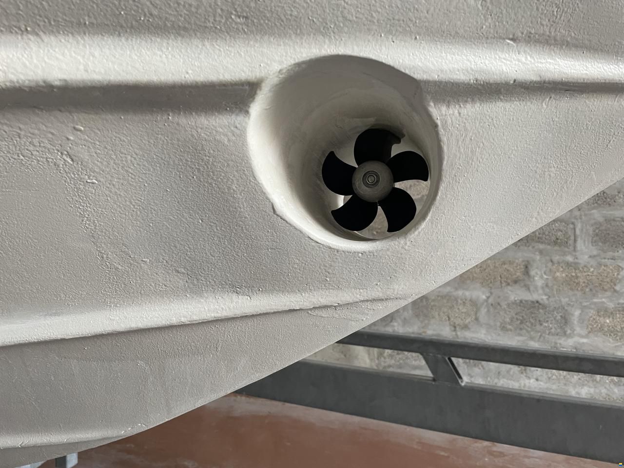 Coverline 710 Cabin