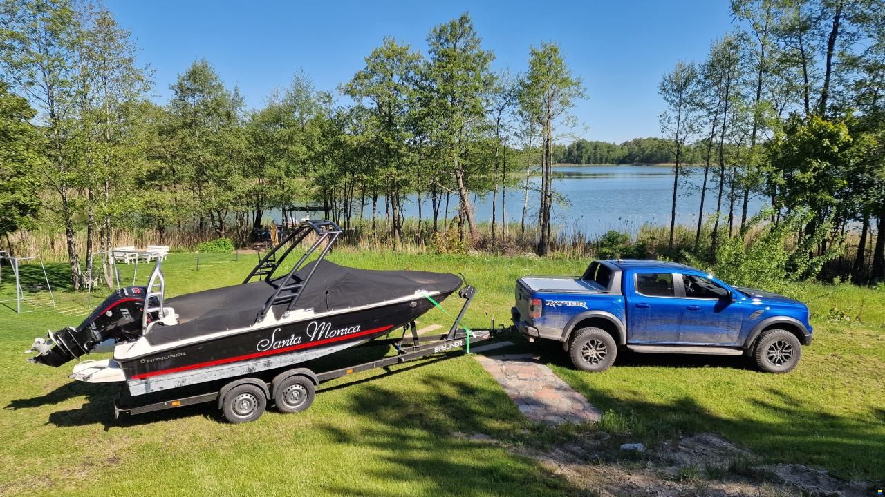 Bayliner E6