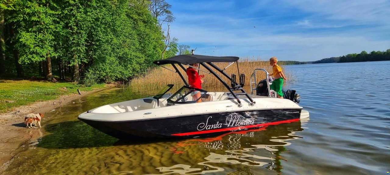 Bayliner E6