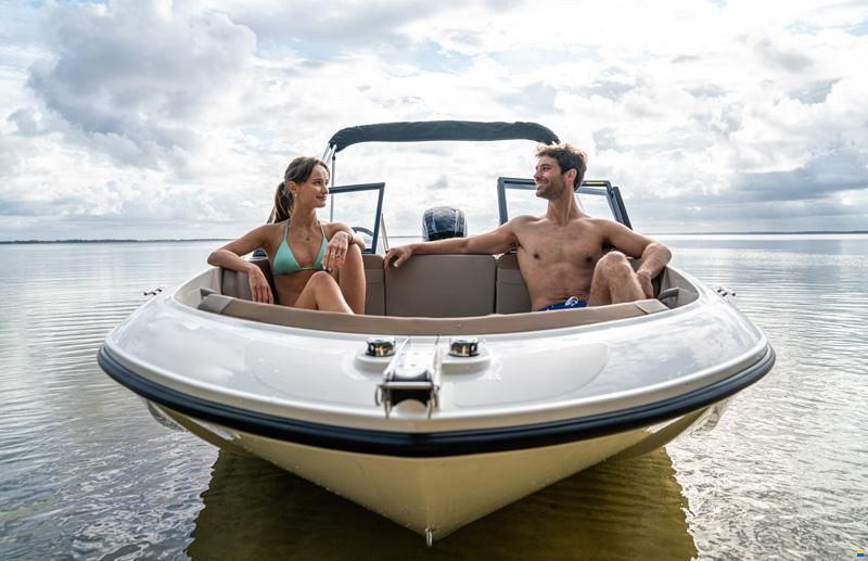 Quicksilver 525 AXESS / Mercury 115 pr&ecirc;t &agrave; naviguer