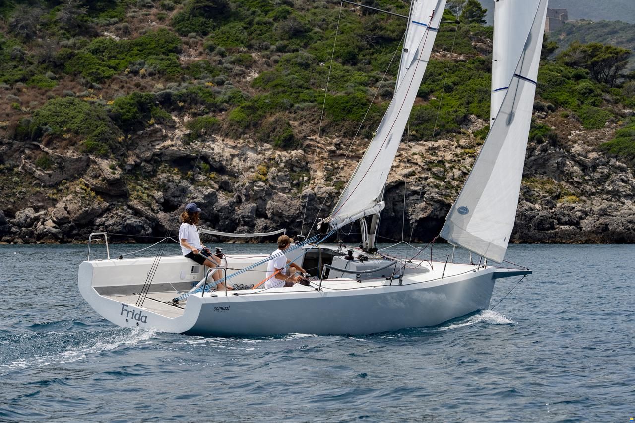 Comuzzi C 32 Weekender