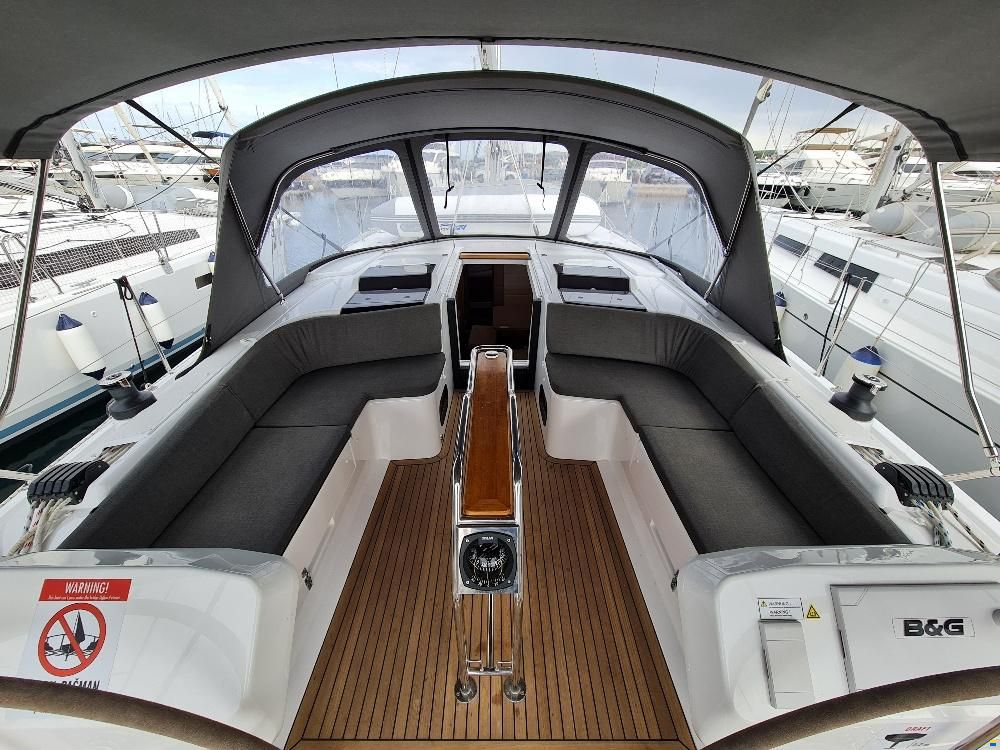 Hanse 458