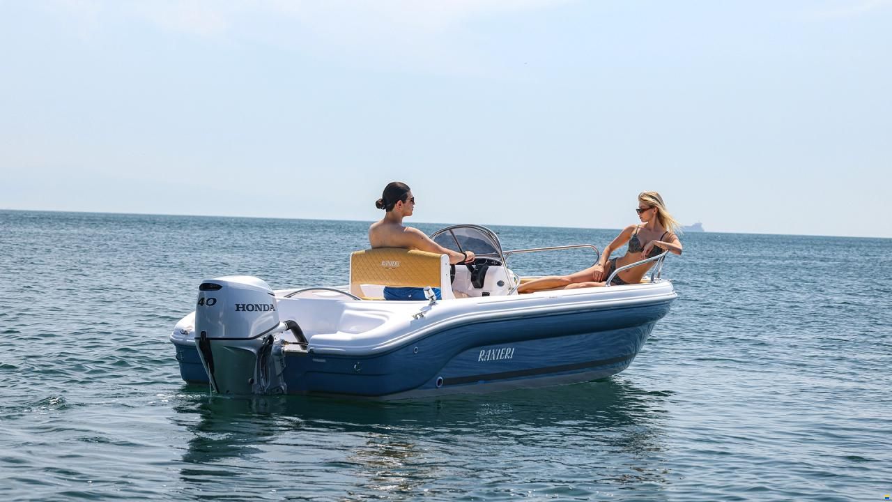 Ranieri Boat Shark 17