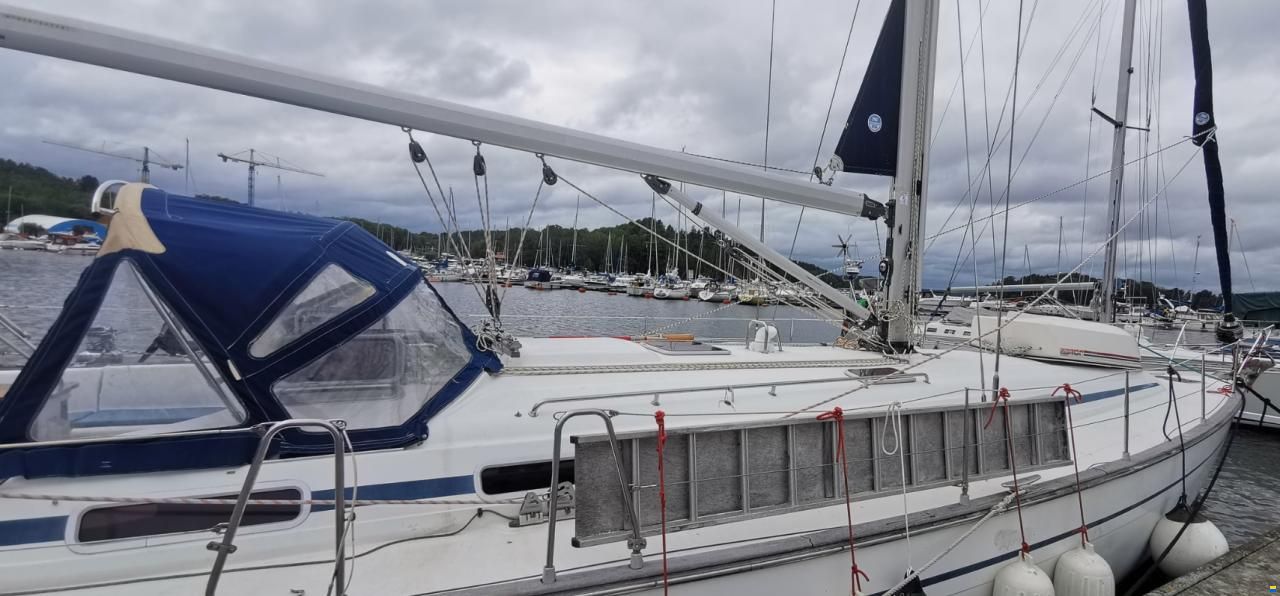 Bavaria 49
