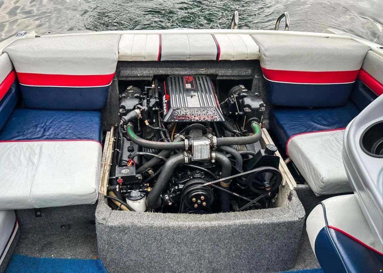 Bayliner 2052 Capri Cuddy