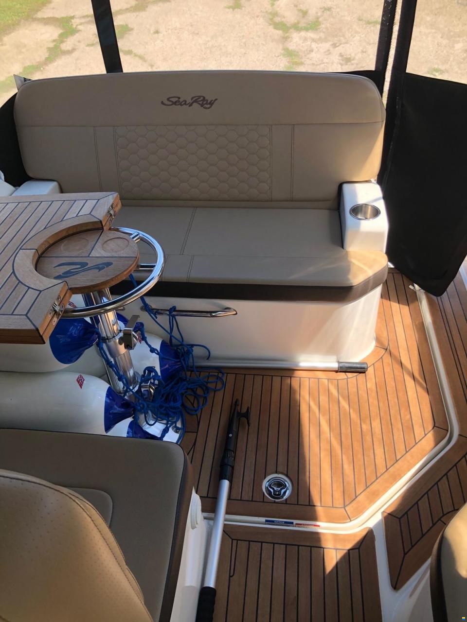 Sea Ray Sundancer 265