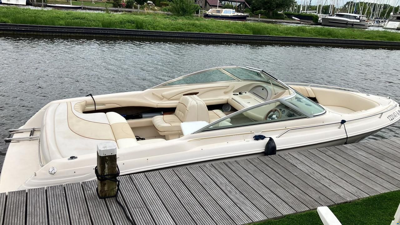 Sea Ray 230 Select Bowrider