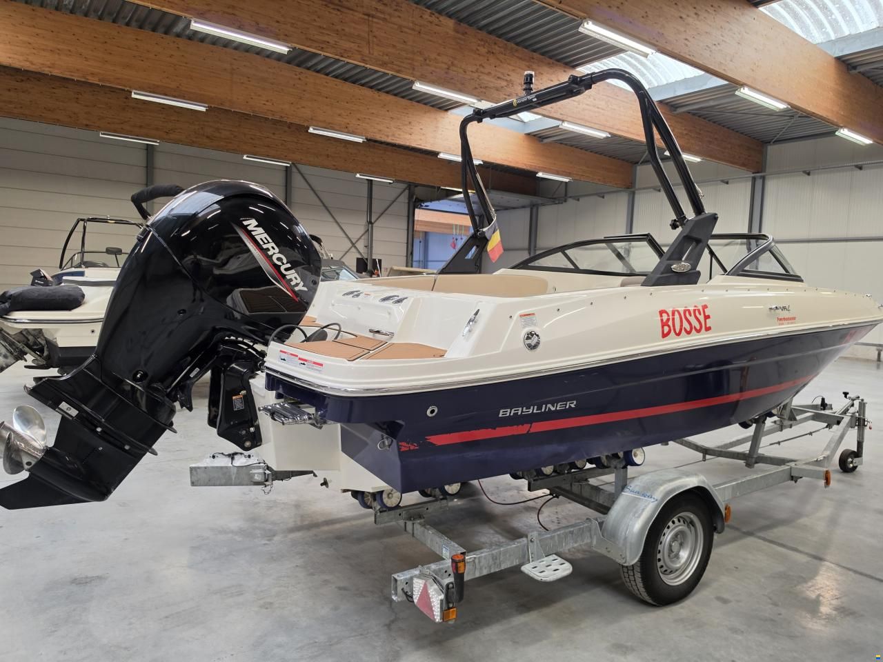 Bayliner VR4