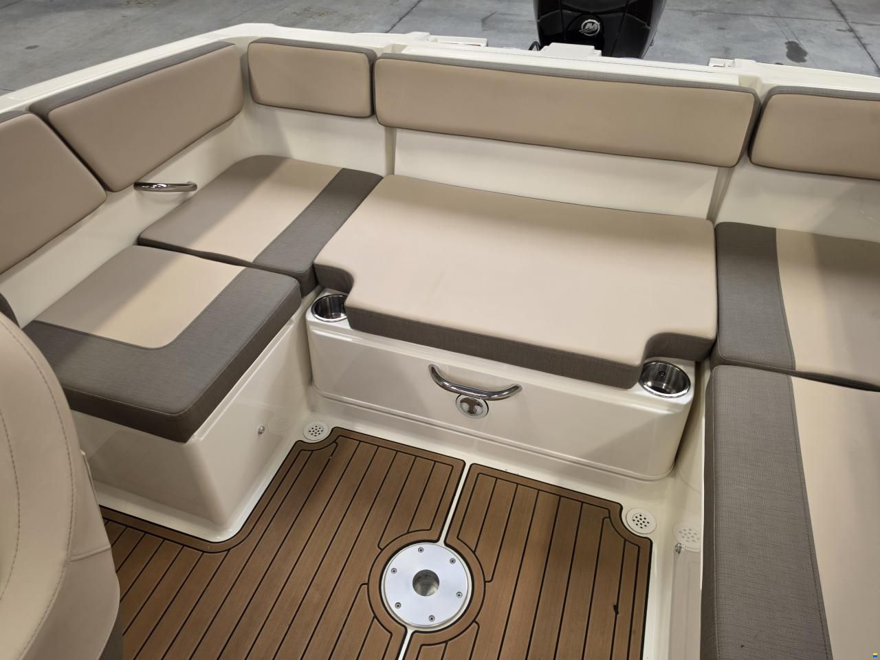 Bayliner VR4