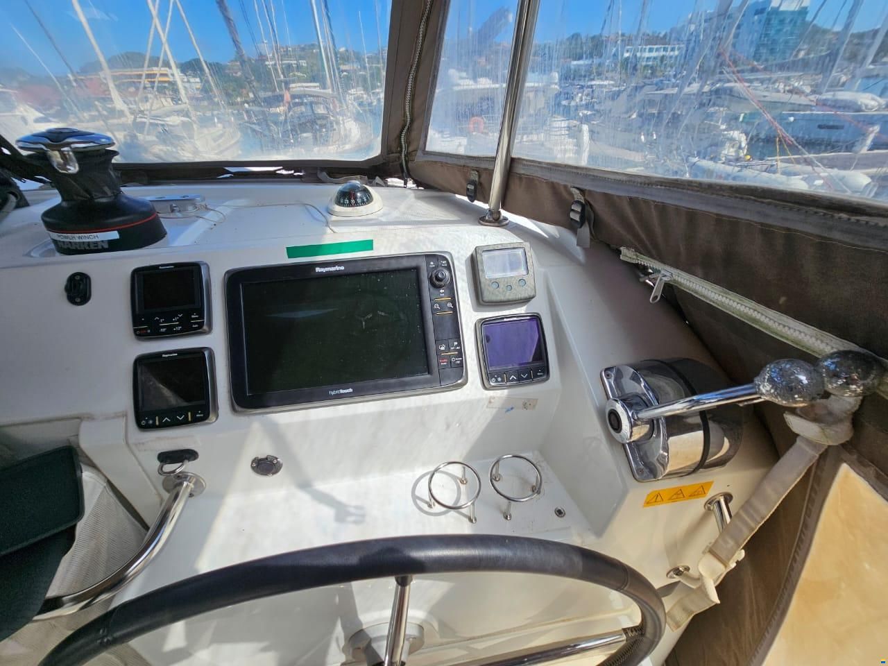 Lagoon 39