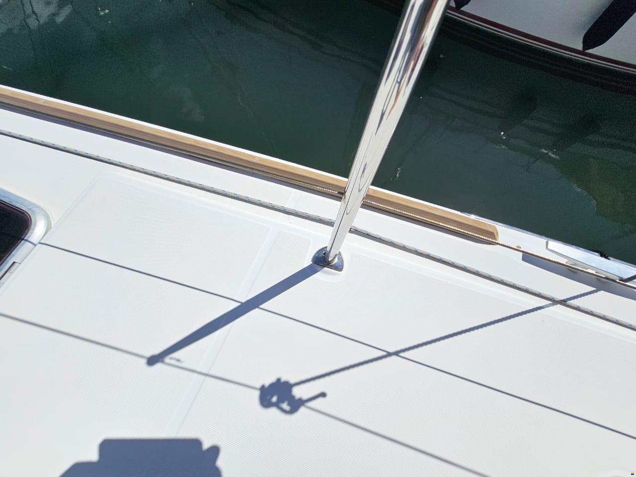 Lagoon 39