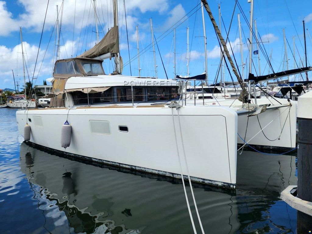 Lagoon 39