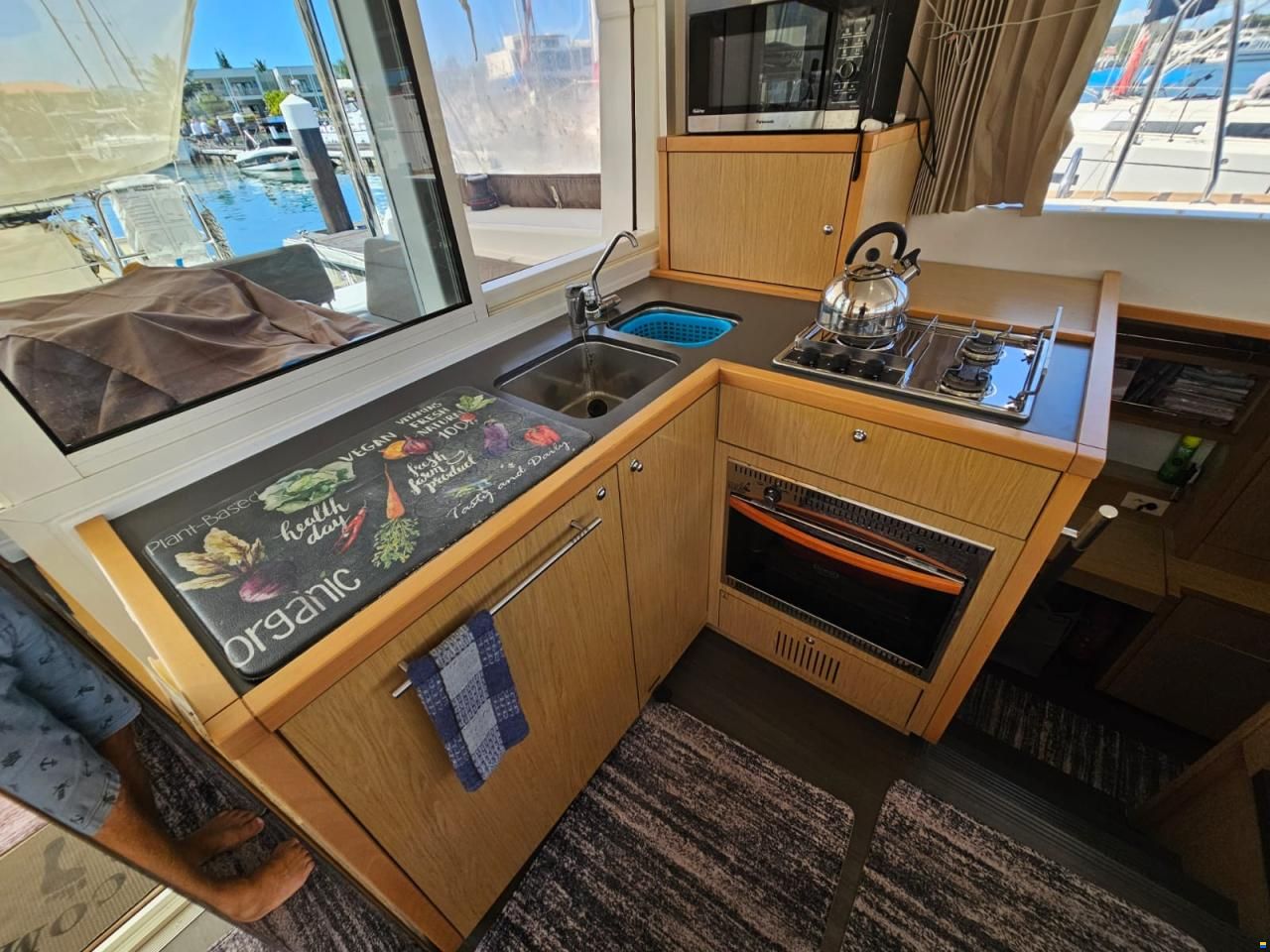 Lagoon 39