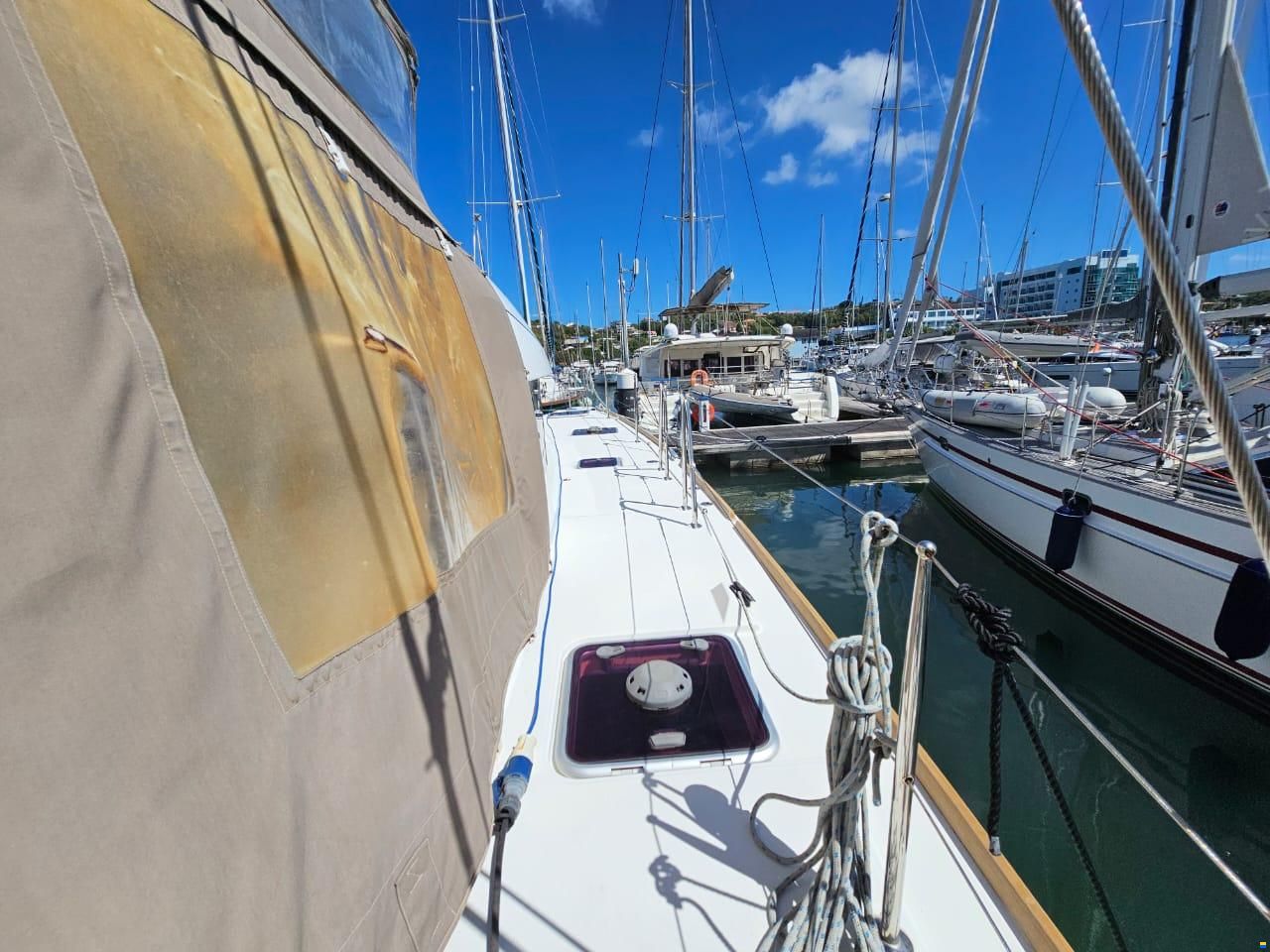 Lagoon 39