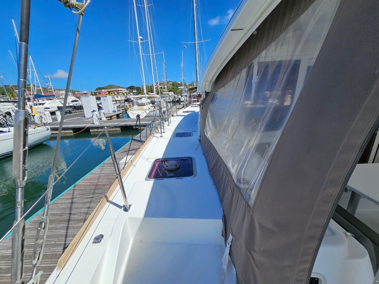 Lagoon 39