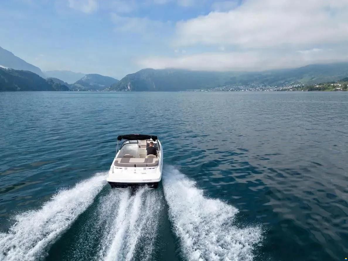 Bayliner VR5