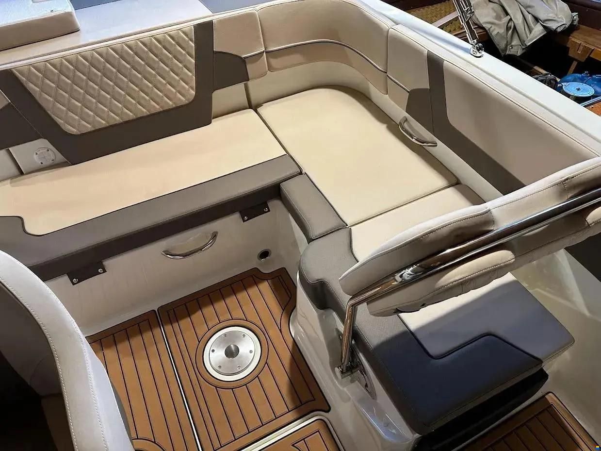 Bayliner VR5