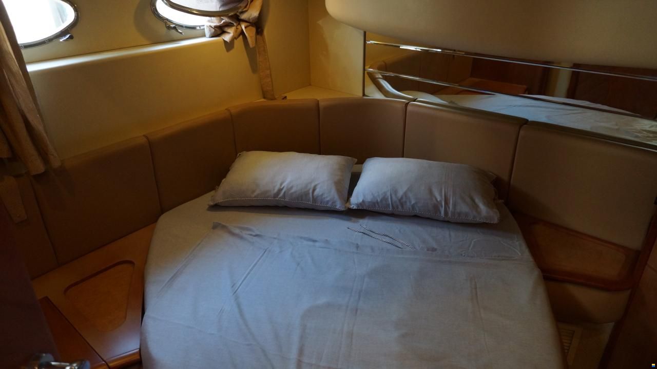 Azimut 46 FLY