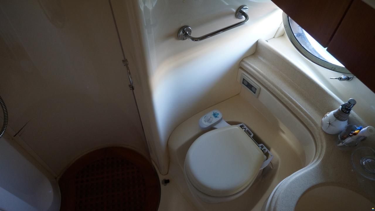 Azimut 46 FLY