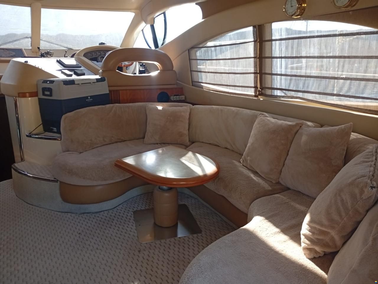 Azimut 46 FLY