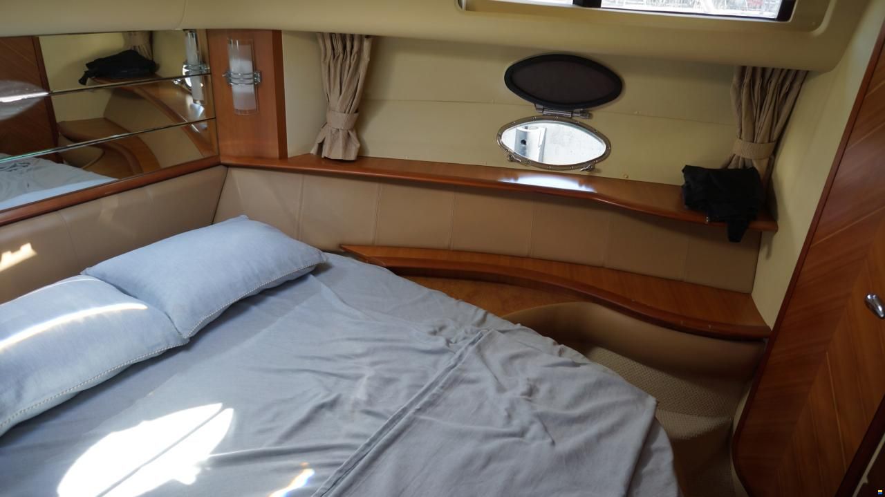 Azimut 46 FLY