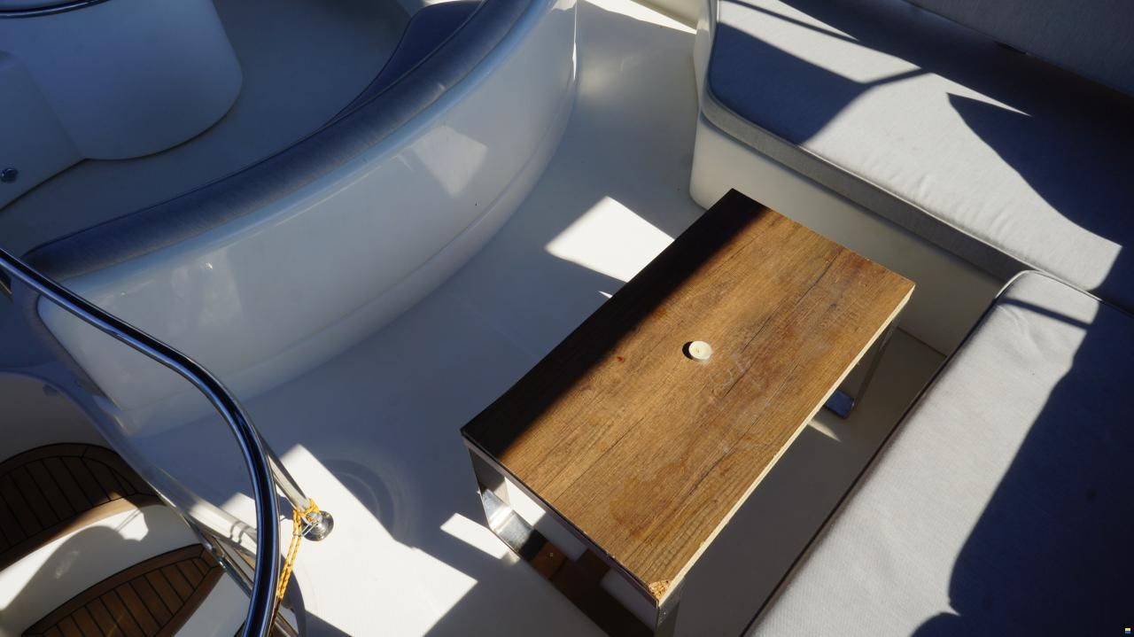 Azimut 46 FLY