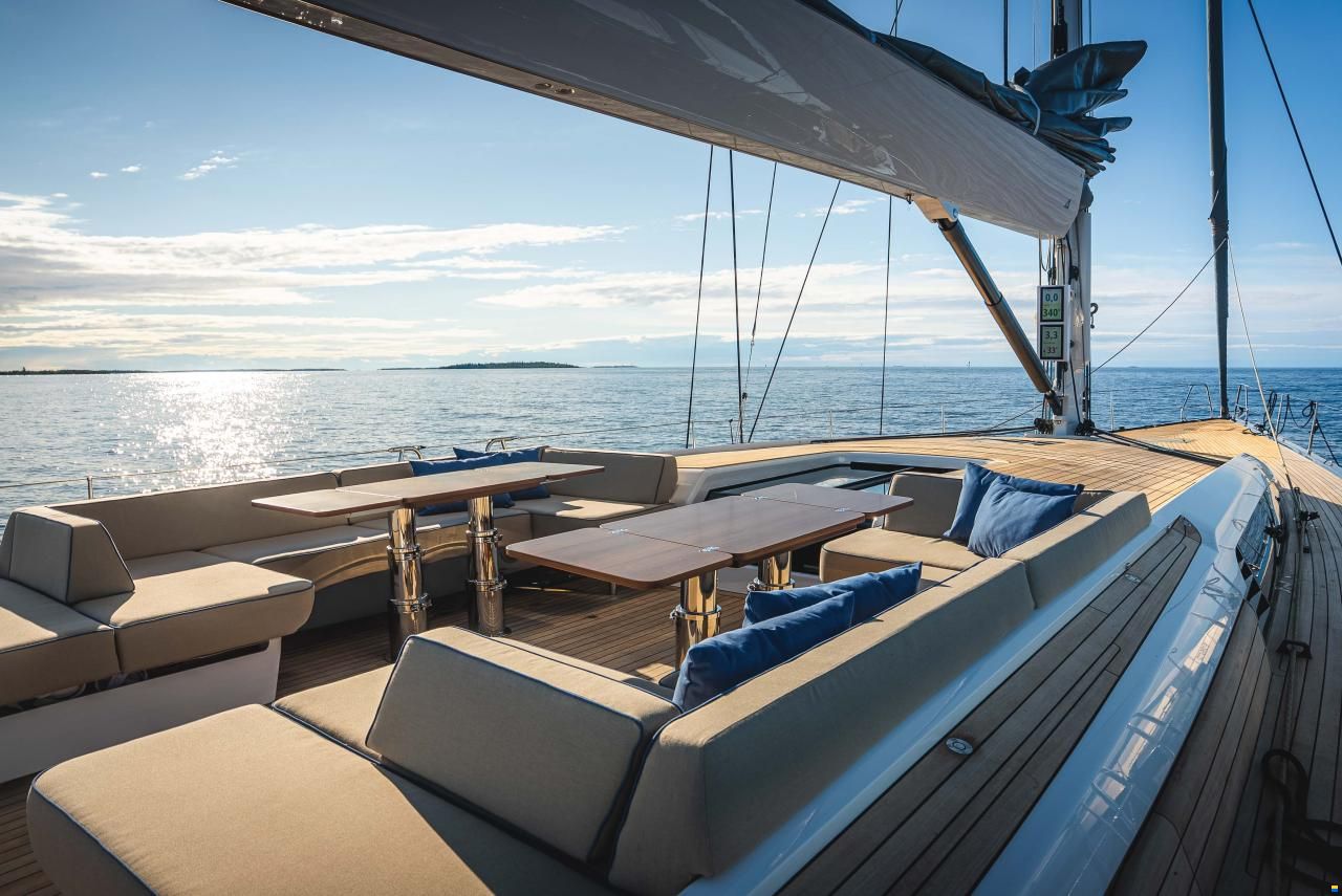 Nautors Swan 80