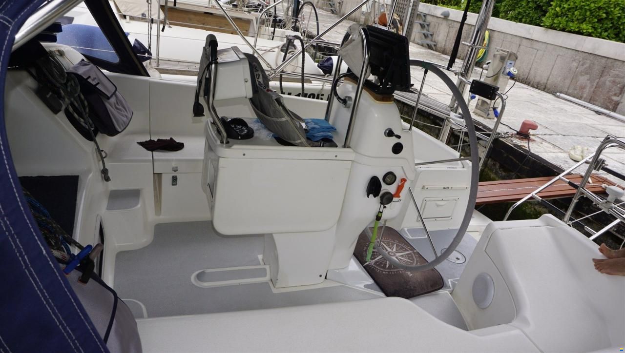 Hunter 40.5