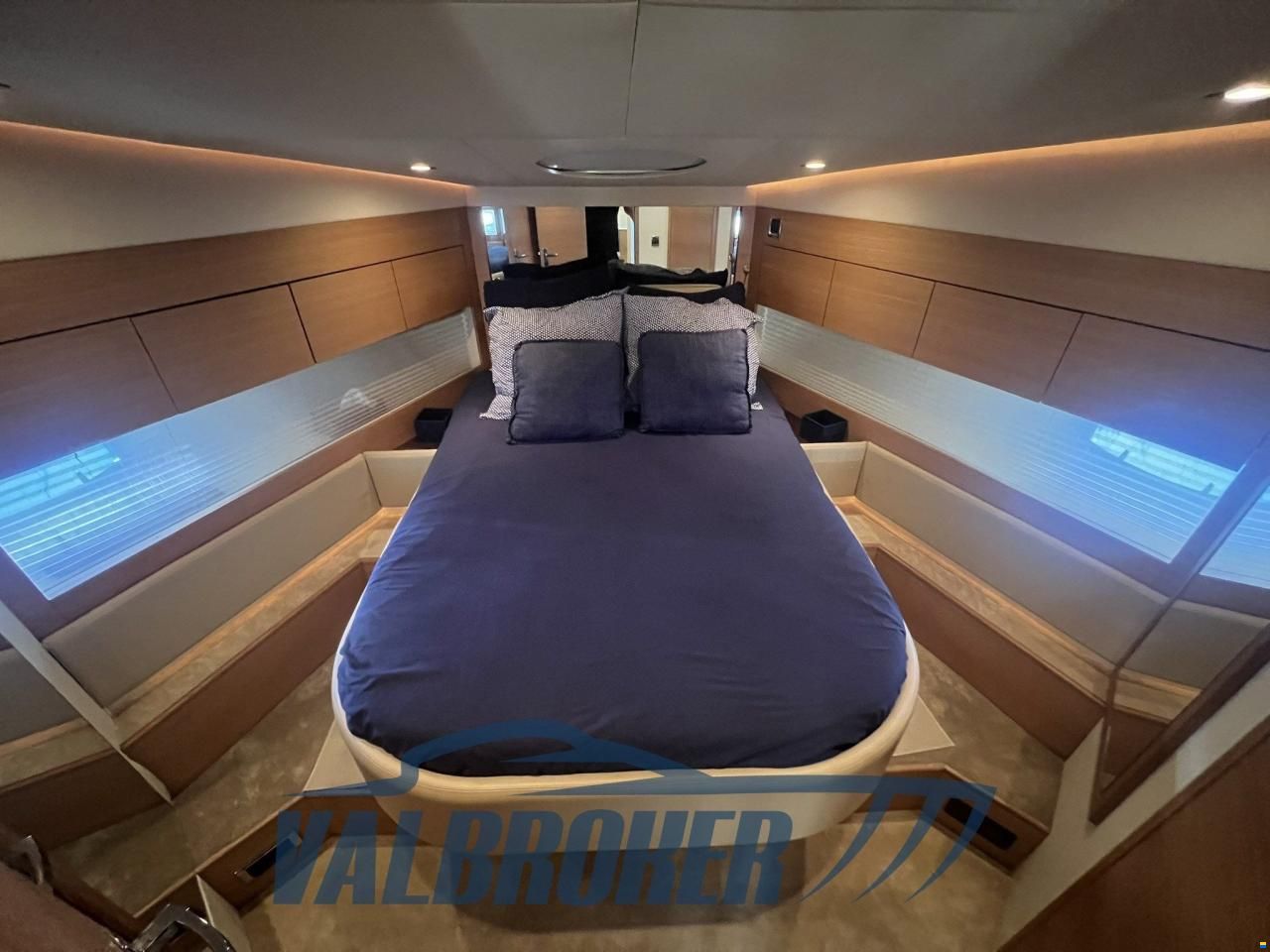 Fairline PHANTOM 48