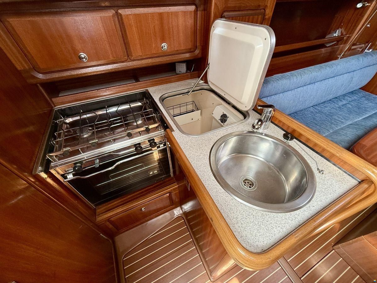 Bavaria 34