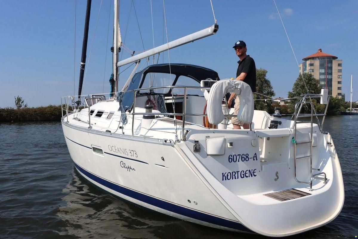 Beneteau OCEANIS CLIPPER 373