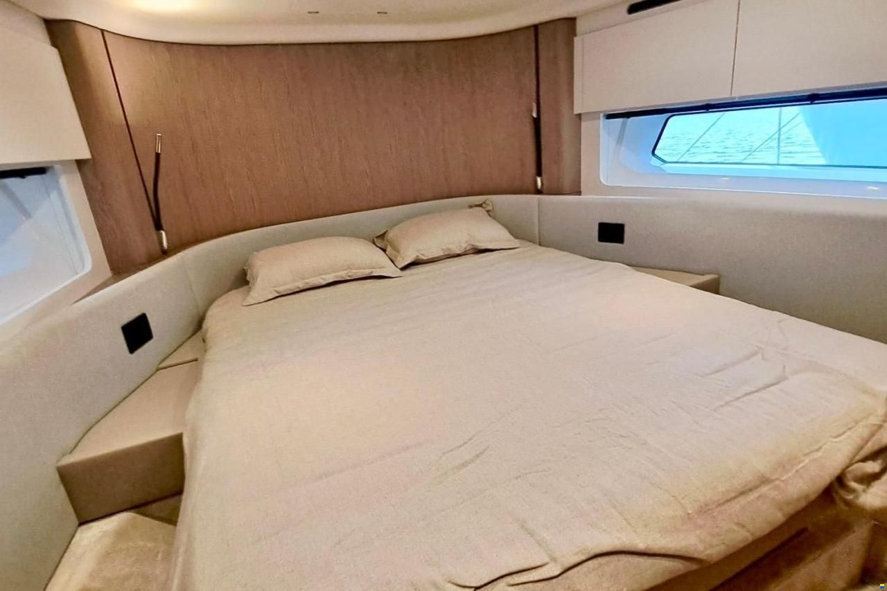 Azimut Fly 53