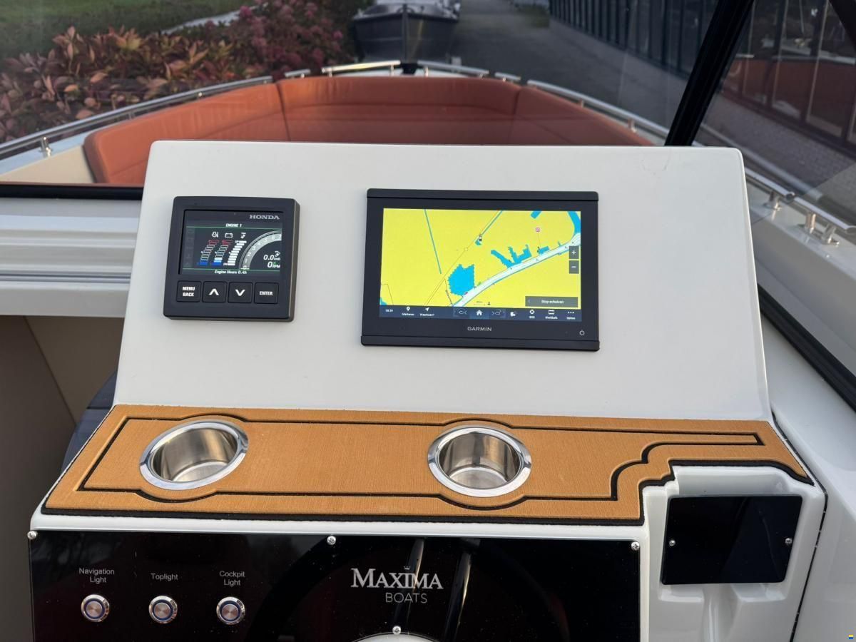 Maxima 700 Sport